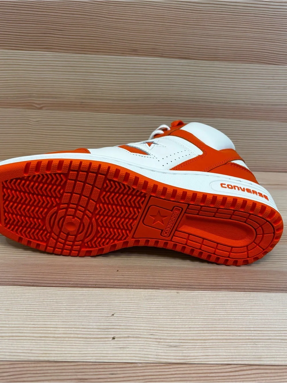 Converse Weapon Mid Men's Size 9 White Orange Leather Syracuse Sneakers  A11956C